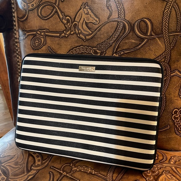 kate spade Handbags - Medium Laptop case Kate Spade Black and White Striped with metal zipper closure